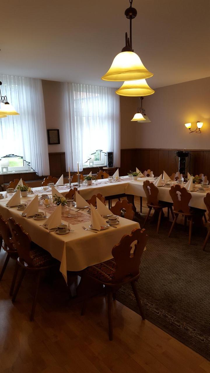 Gast- Und Pensionhaus Zur Linde Staufenberg  Dış mekan fotoğraf